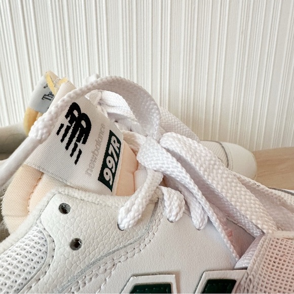 New Balance 997R White and Green Sneakers/ 7.5 M/ 9 W - Picture 5 of 6